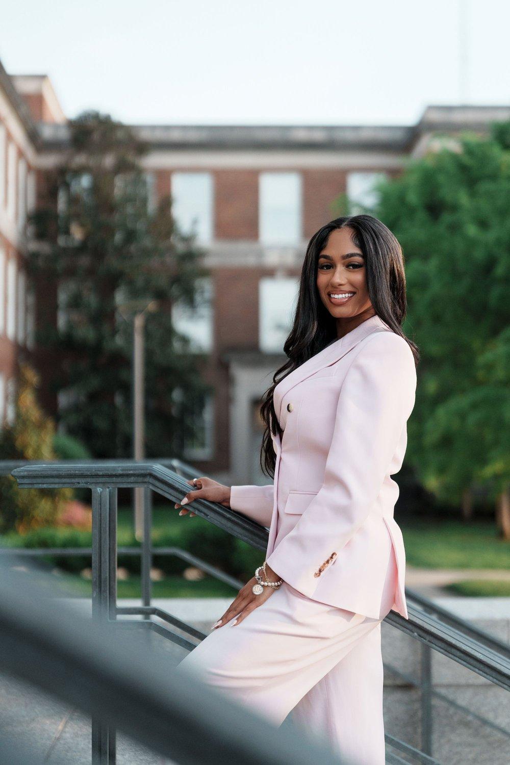 carousel-hero-element image-10