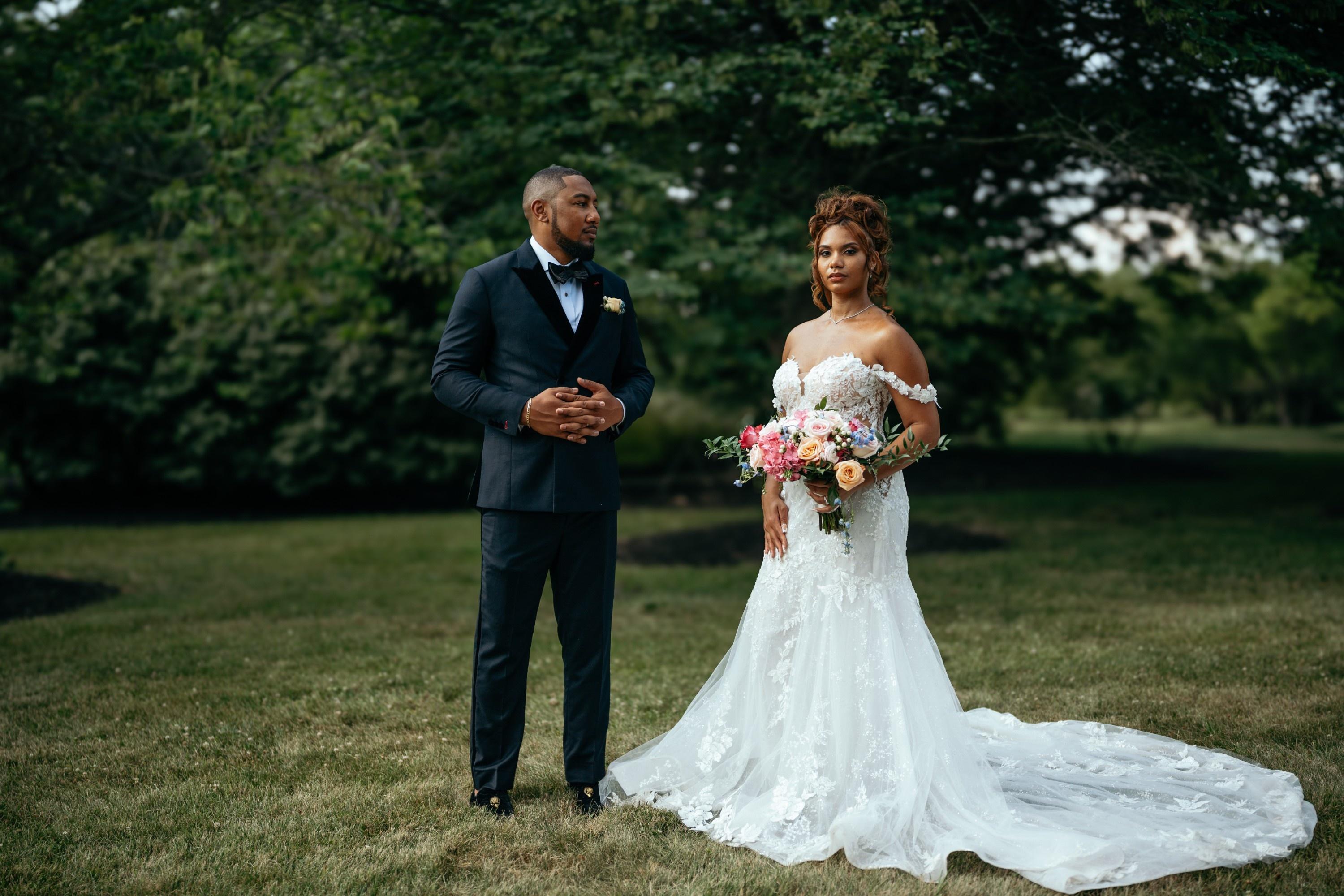 carousel-hero-element image-1