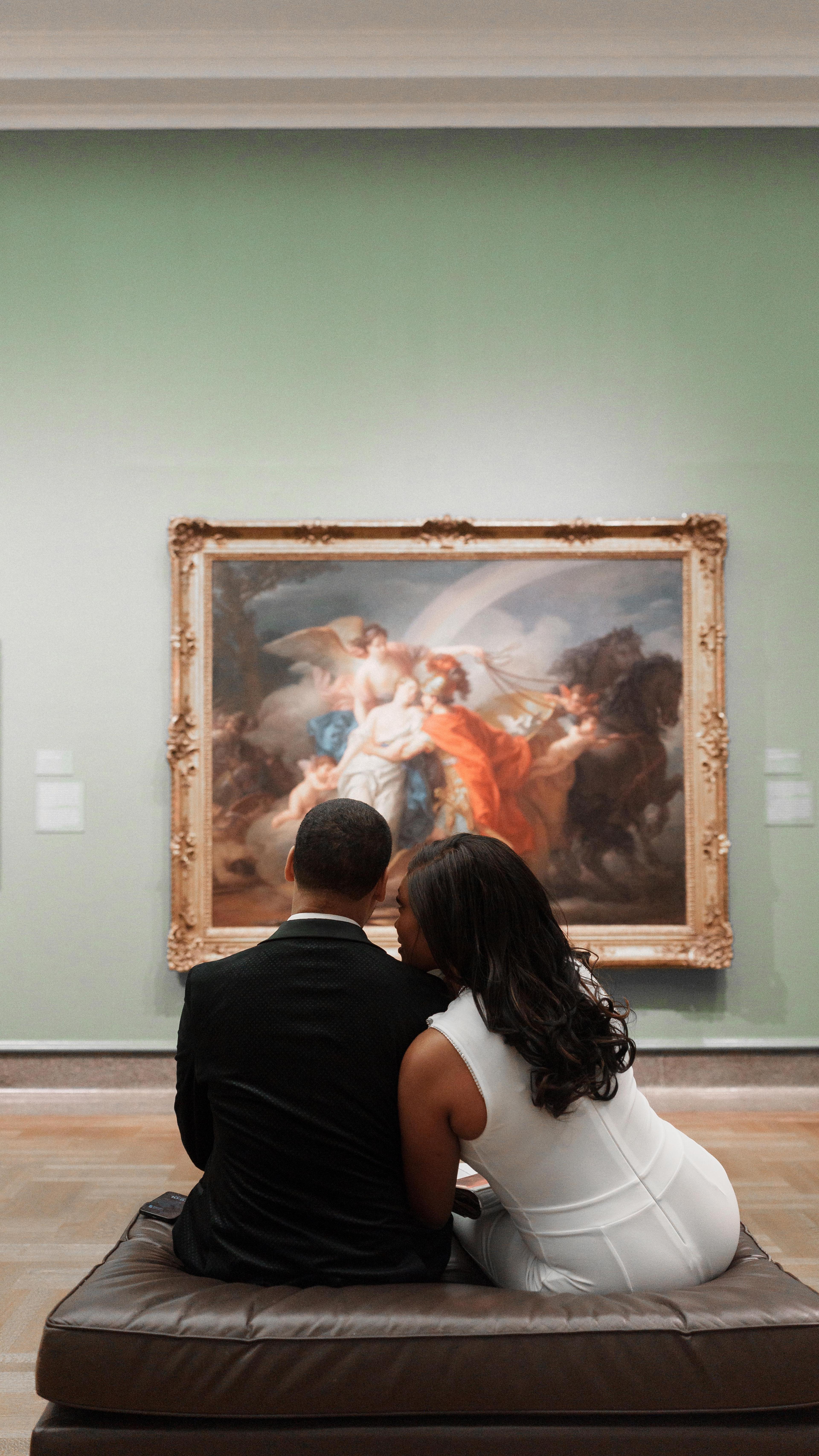 A Timeless Moment: Capturing Jojuan & Bri's Love at the Columbus Art Museum