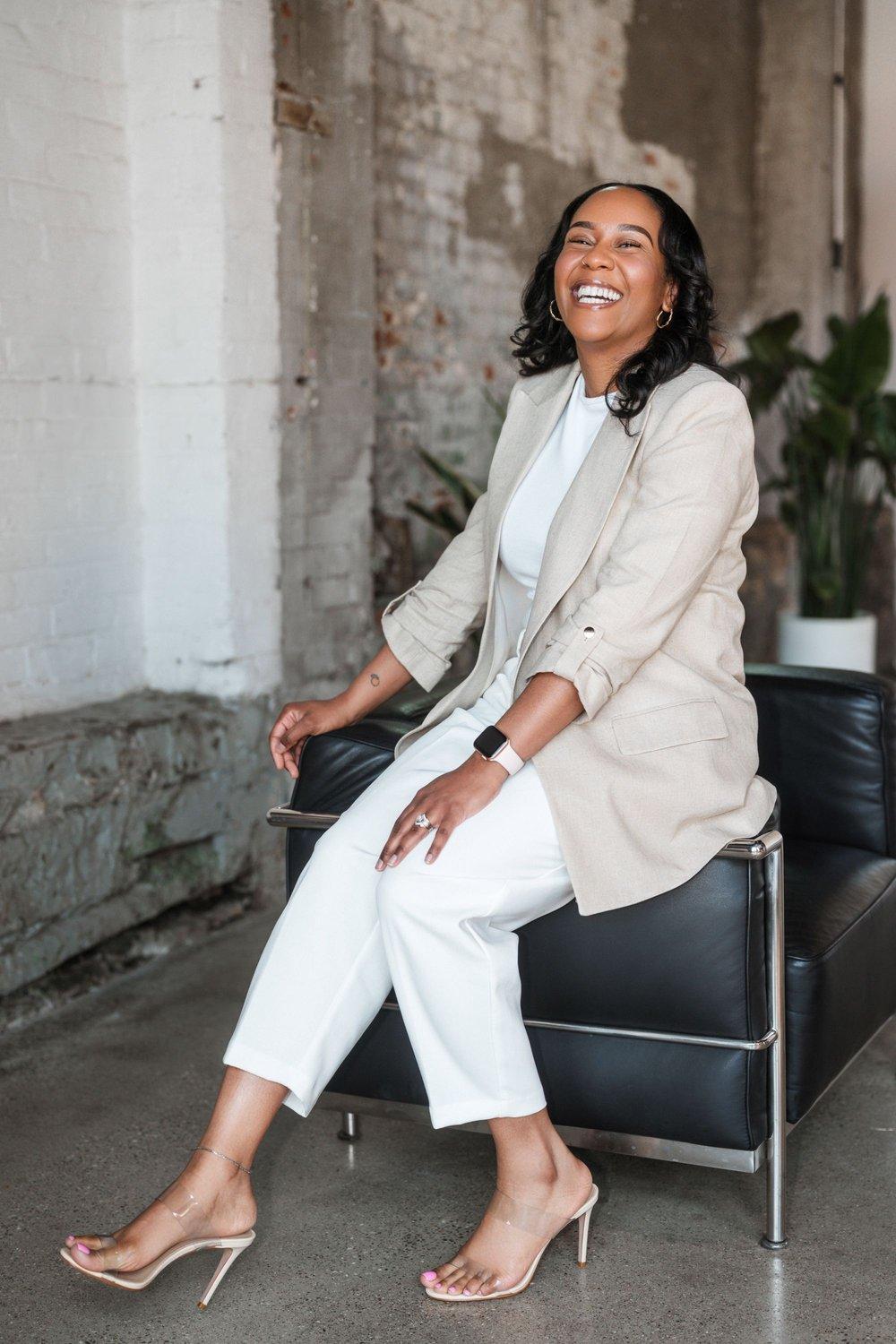 carousel-hero-element image-3