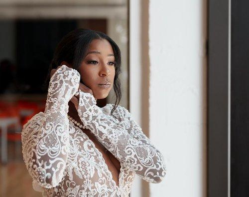 mobile - carousel-hero-element image-8