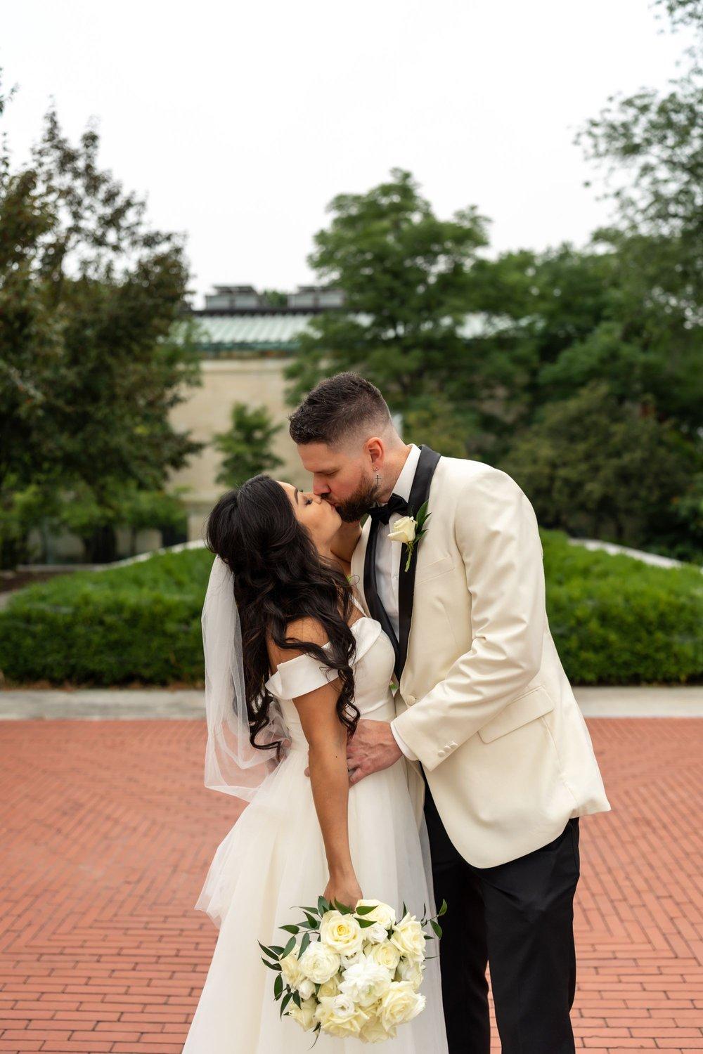 carousel-hero-element image-0